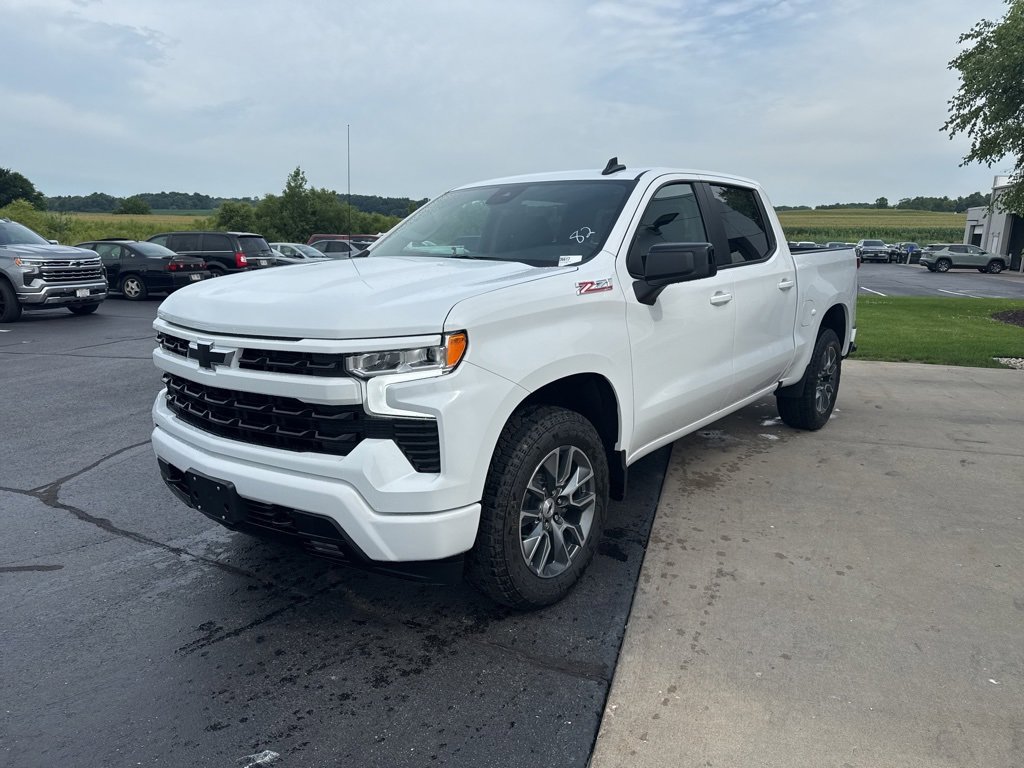 2026 Chevrolet Silverado 1500 RST photo 3