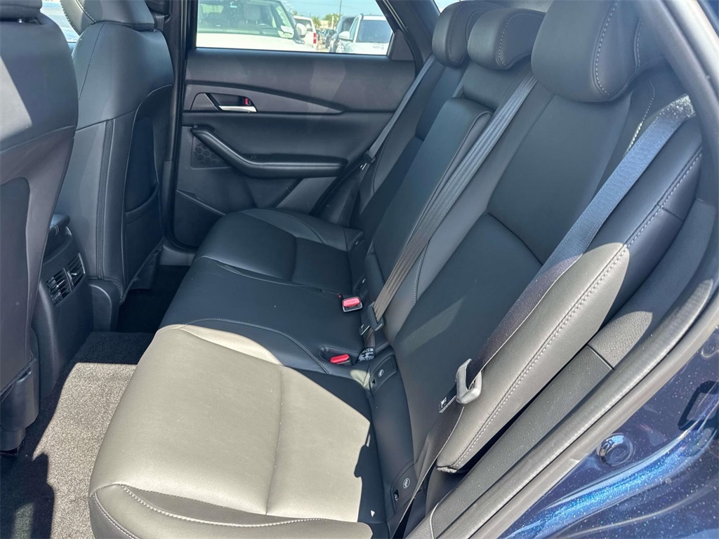 2025 Mazda CX-30 2.5 S Preferred photo 8