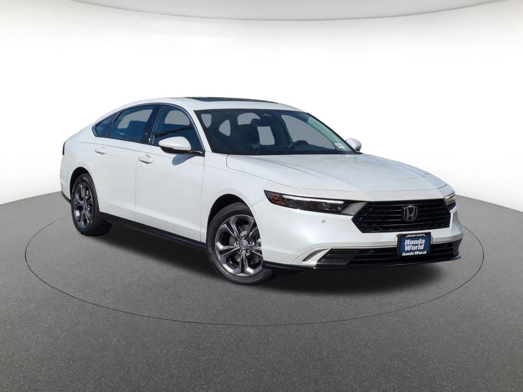 2025 Honda Accord Hybrid EX-L's photo