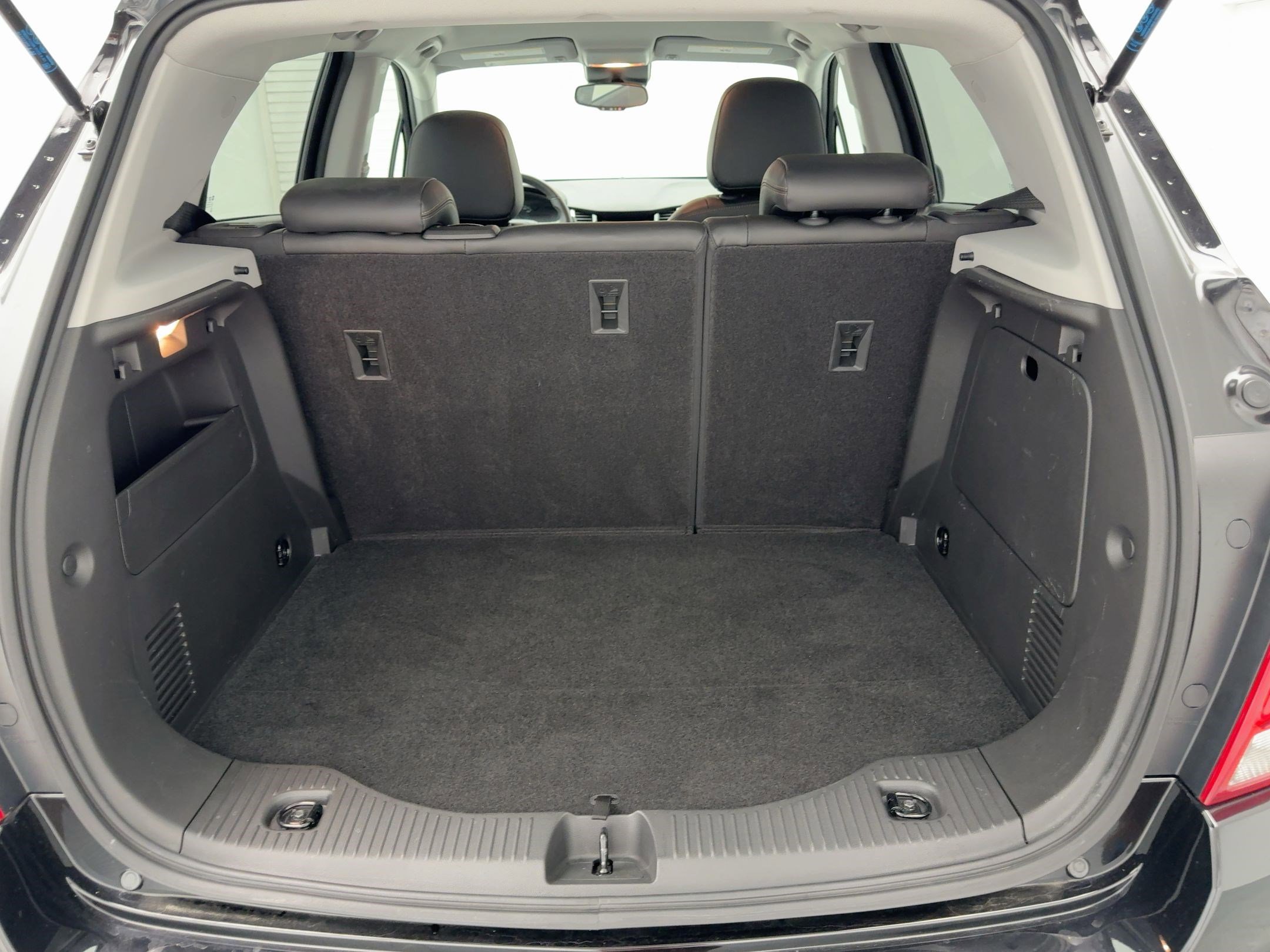 2022 Chevrolet Trax LT photo 28