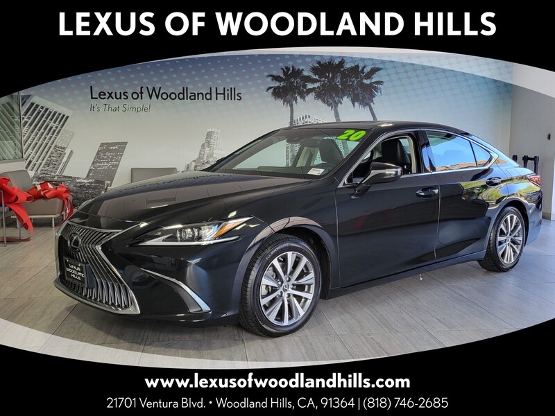 2020 Lexus ES 350's photo