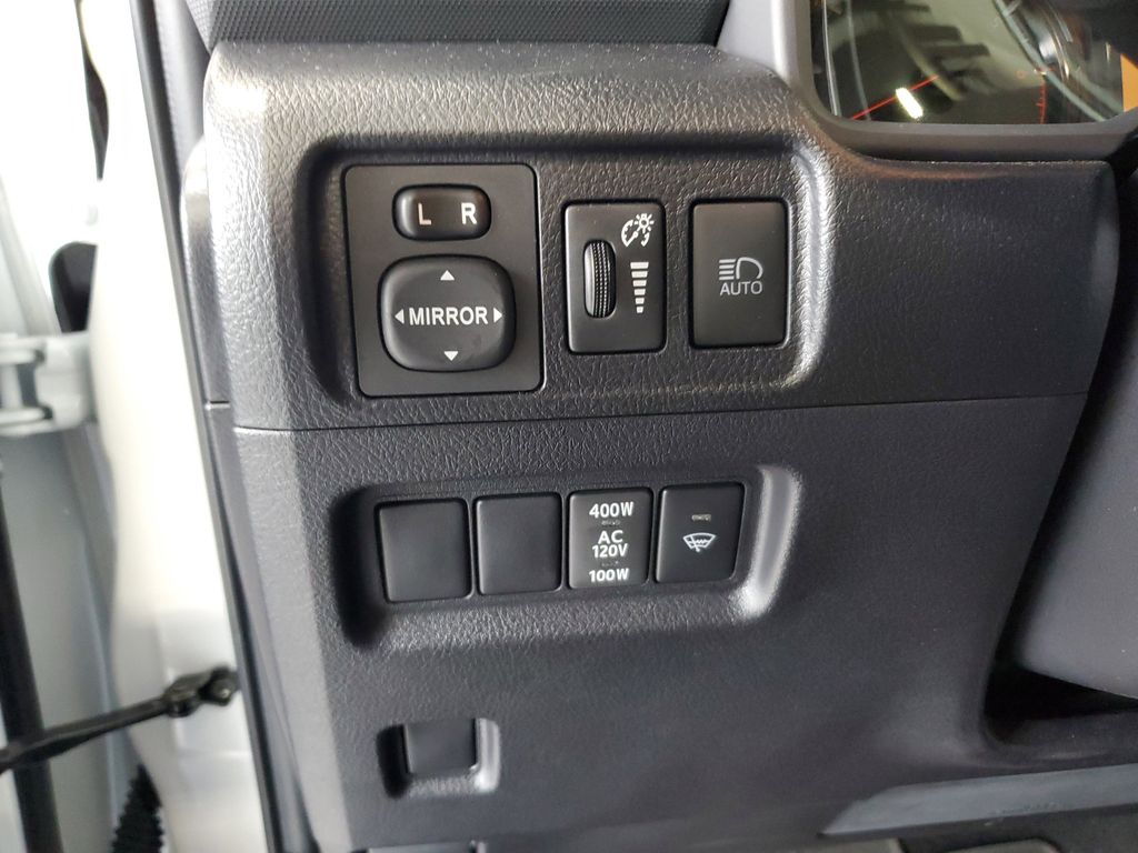 2024 Toyota 4Runner SR5 photo 17