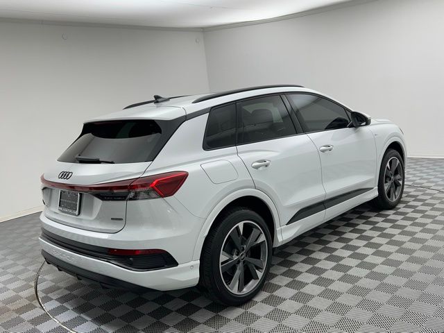 2023 Audi Q4 50 E-tron Premium Plus photo 4