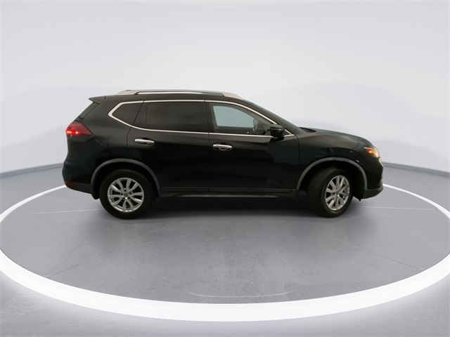 2018 Nissan Rogue SV photo 5