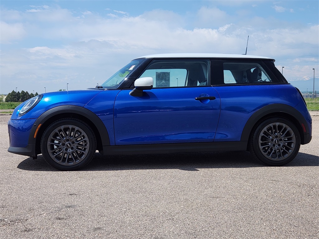 2025 Mini Cooper 2 Door Hardtop photo 4