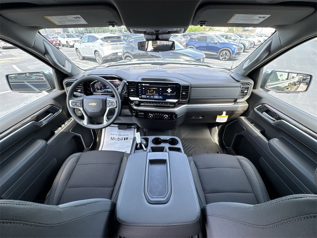 2025 Chevrolet Silverado 1500 LT photo 21