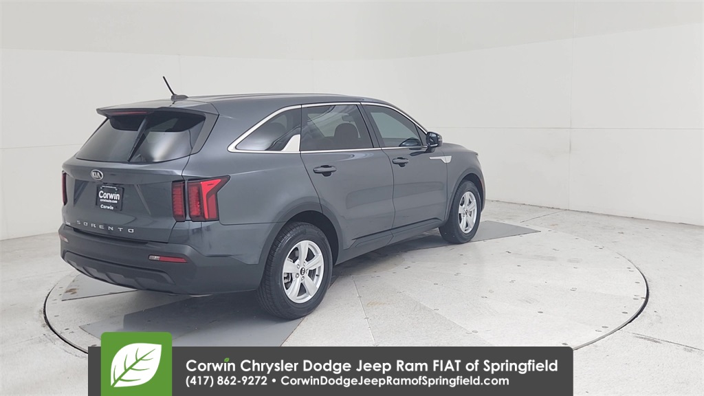 2021 Kia Sorento LX photo 14