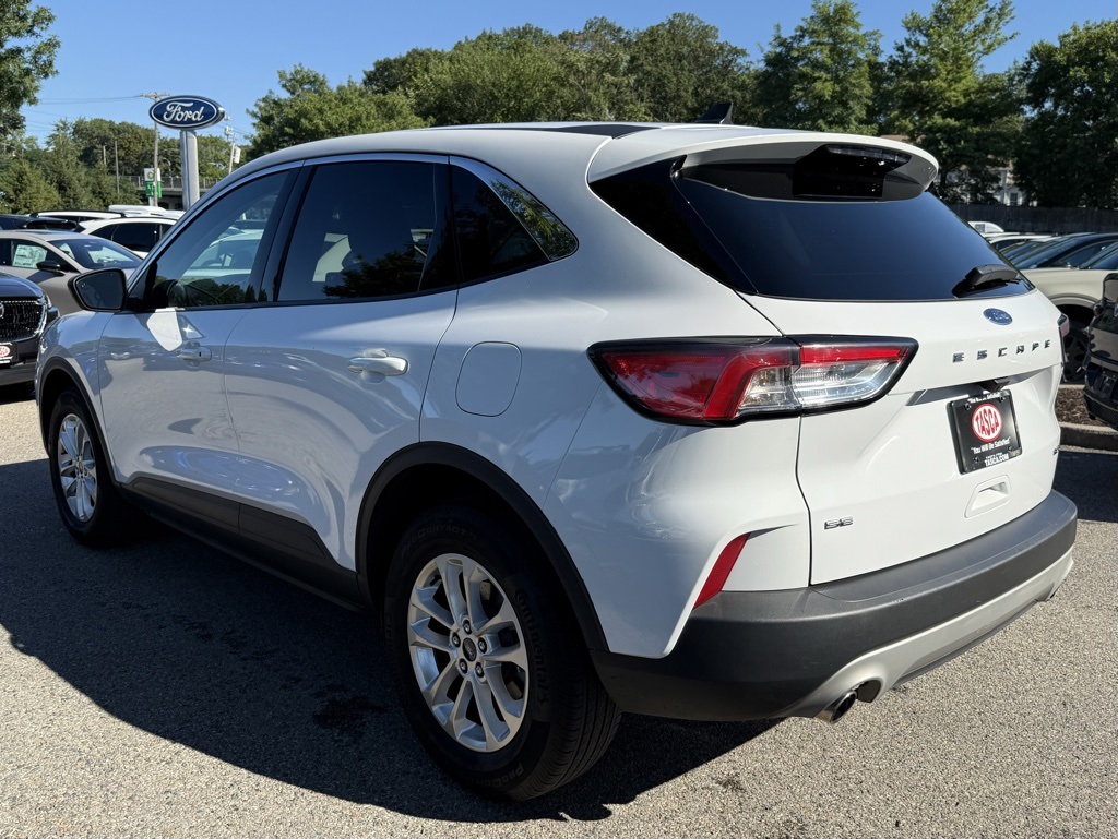 2022 Ford Escape SE photo 8