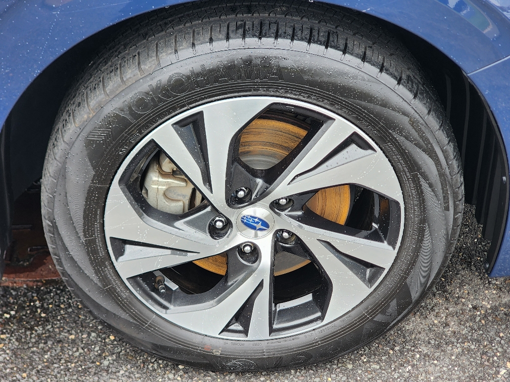 2023 Subaru Legacy Premium photo 4