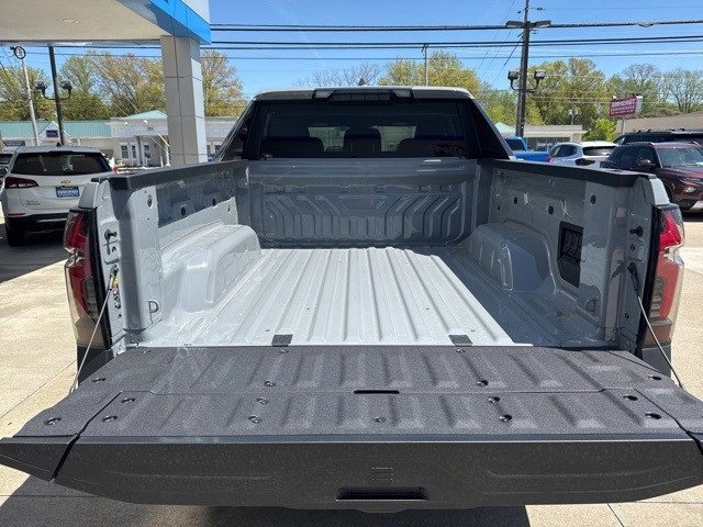2025 Chevrolet Silverado EV LT photo 29