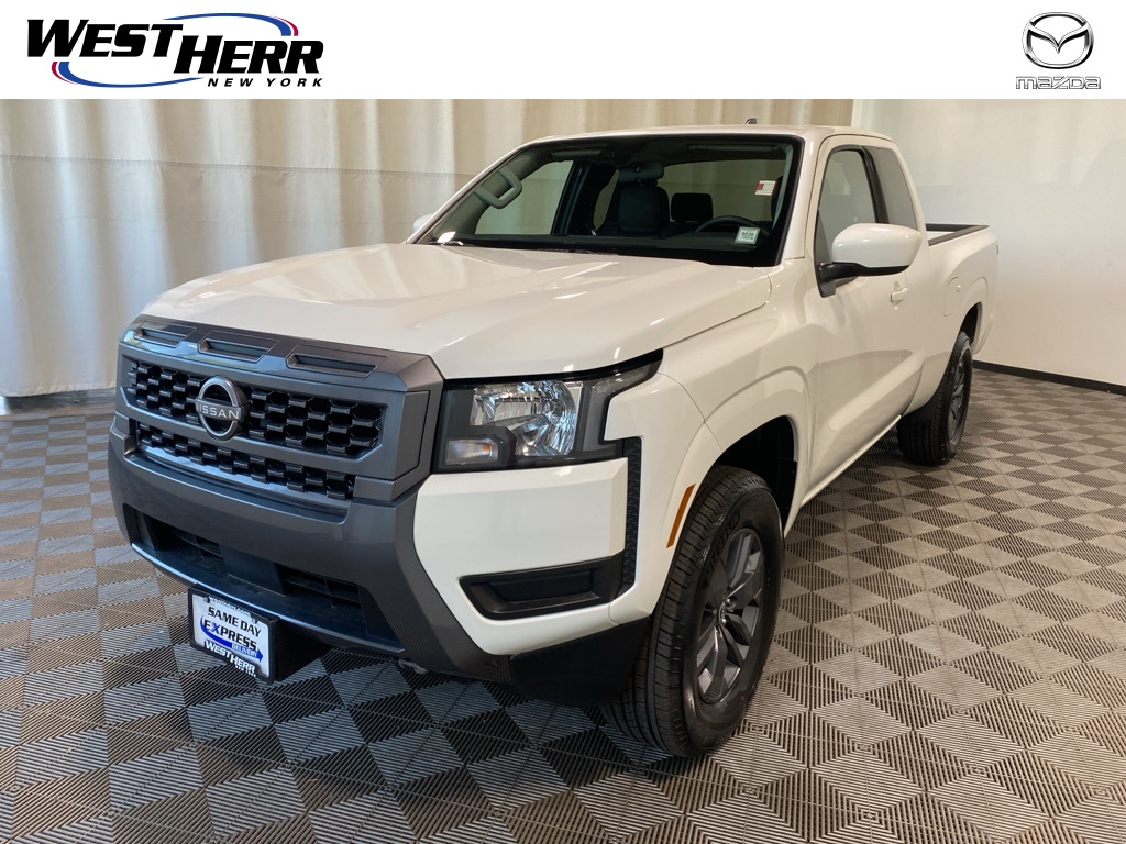 2025 Nissan Frontier SV photo 9