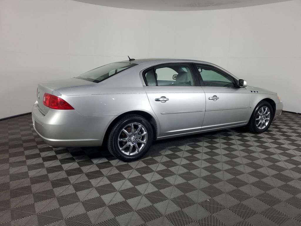 2008 Buick Lucerne CXL photo 3