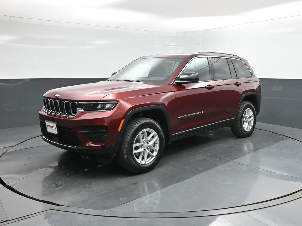 2025 Jeep Grand Cherokee Laredo's photo