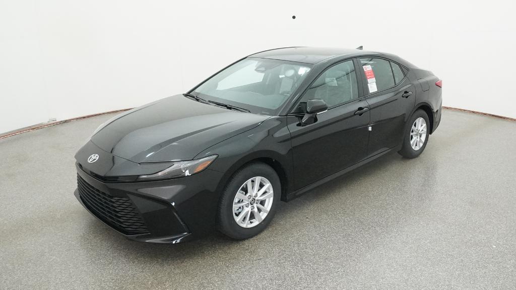 2026 Toyota Camry LE's photo