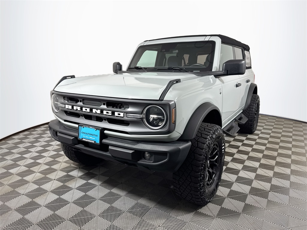 2023 Ford Bronco 4-Door Big Bend's photo