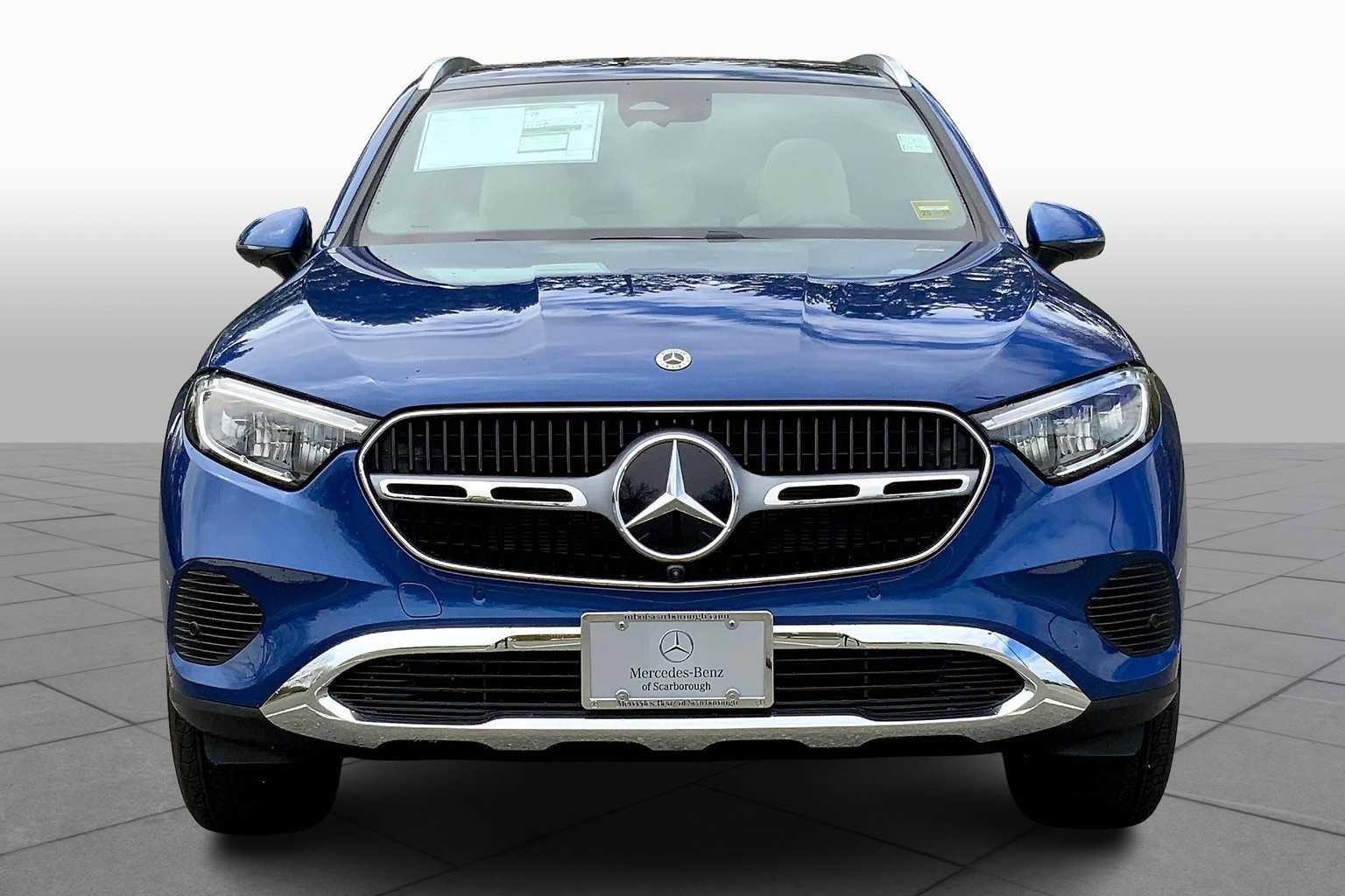 2025 Mercedes Benz GLC 300 4MATIC photo 3