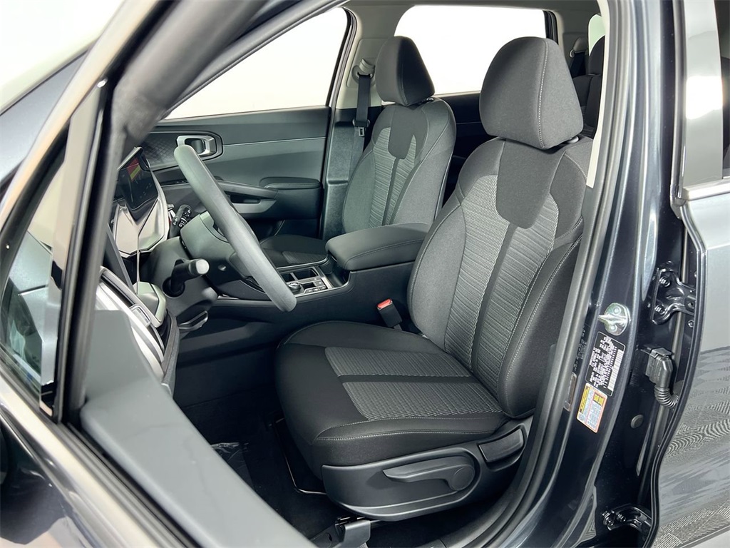 2026 Kia Sorento LX photo 12