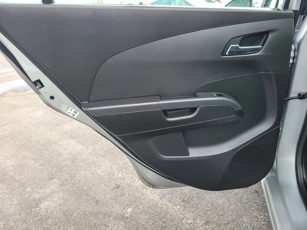 2014 CHEVROLET SONIC - Image 16