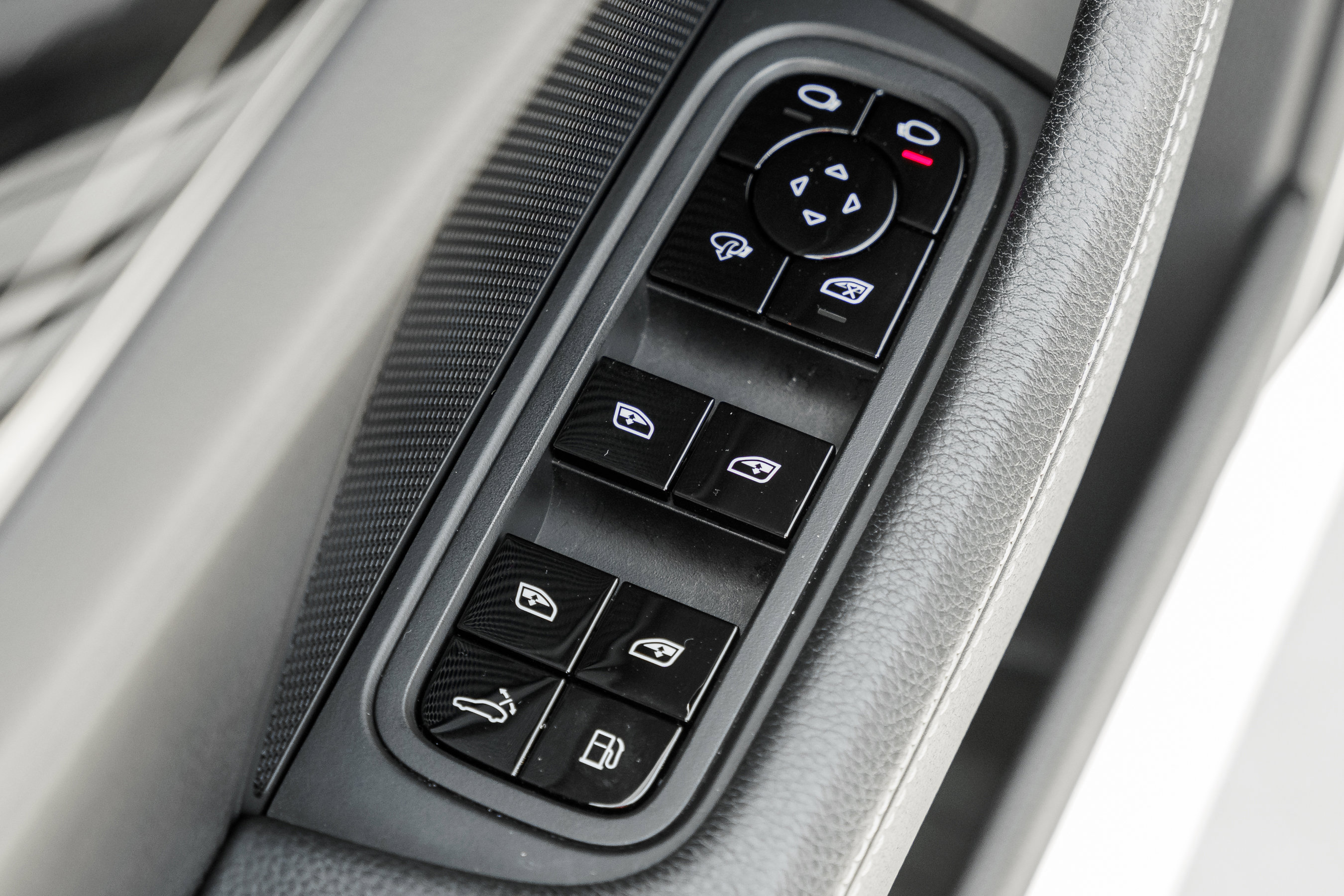 2020 Porsche Panamera 4 E-Hybrid photo 24
