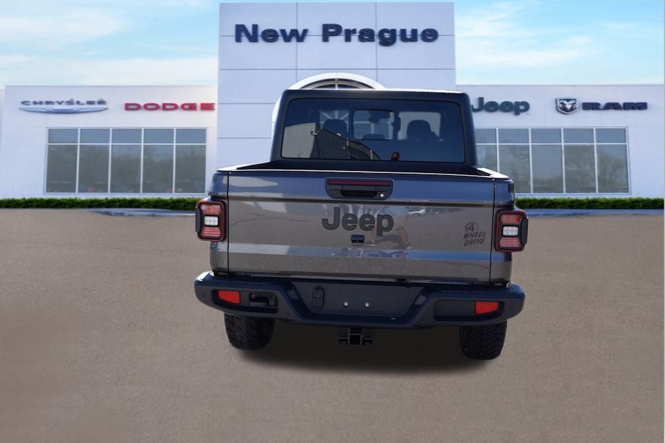 2025 Jeep Gladiator Willys photo 4