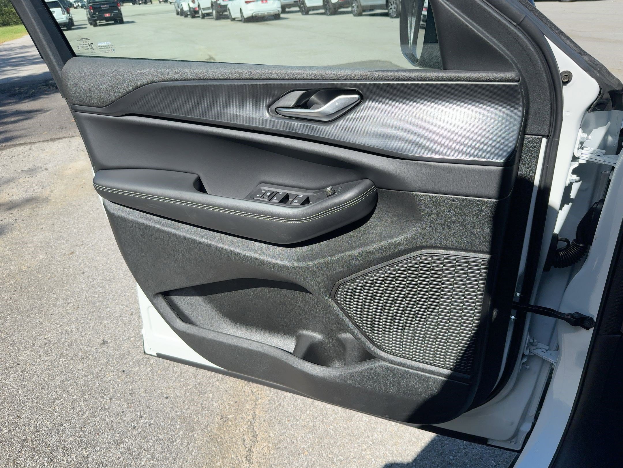 2025 Jeep Grand Cherokee Laredo photo 18