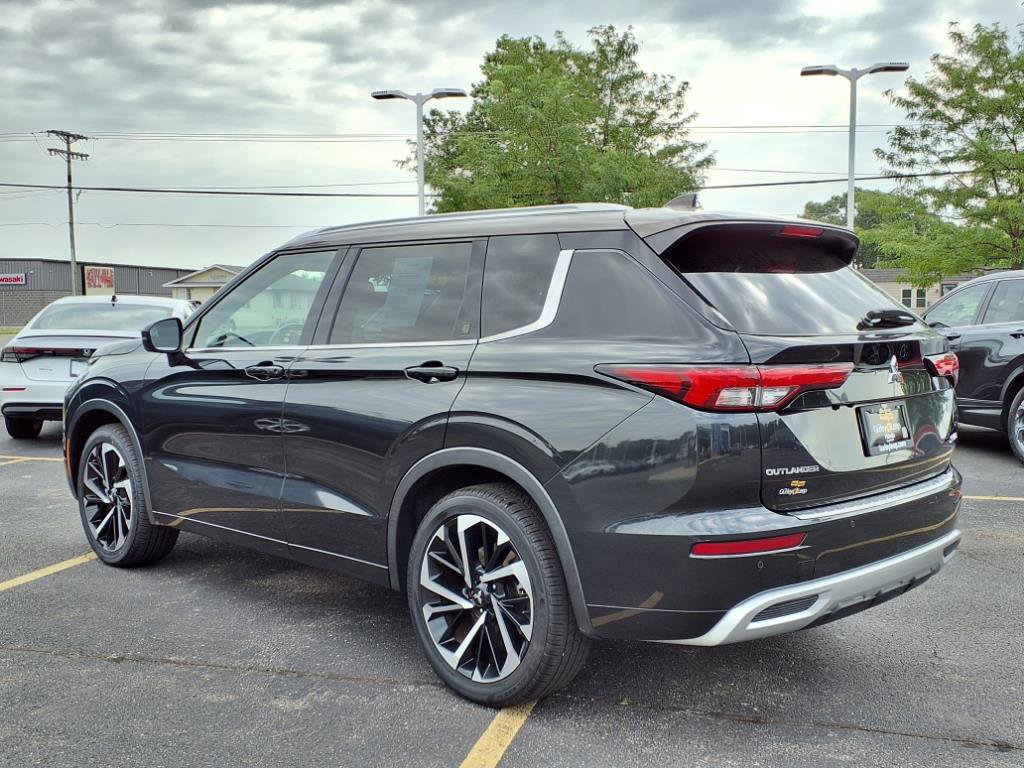 2023 Mitsubishi Outlander SEL photo 8