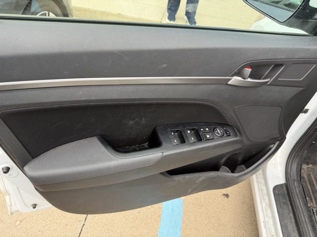 2018 Hyundai Elantra Value Edition photo 6