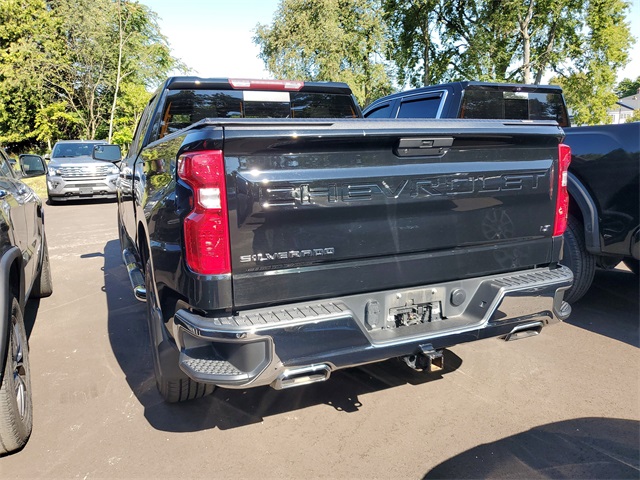 2021 Chevrolet Silverado 1500 LT photo 2