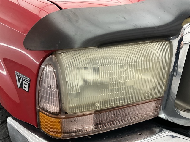 1999 Ford F-250 photo 3