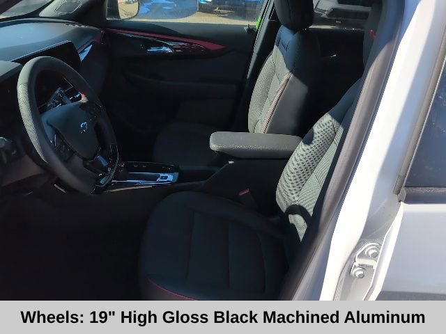 2026 Chevrolet Trailblazer RS photo 3