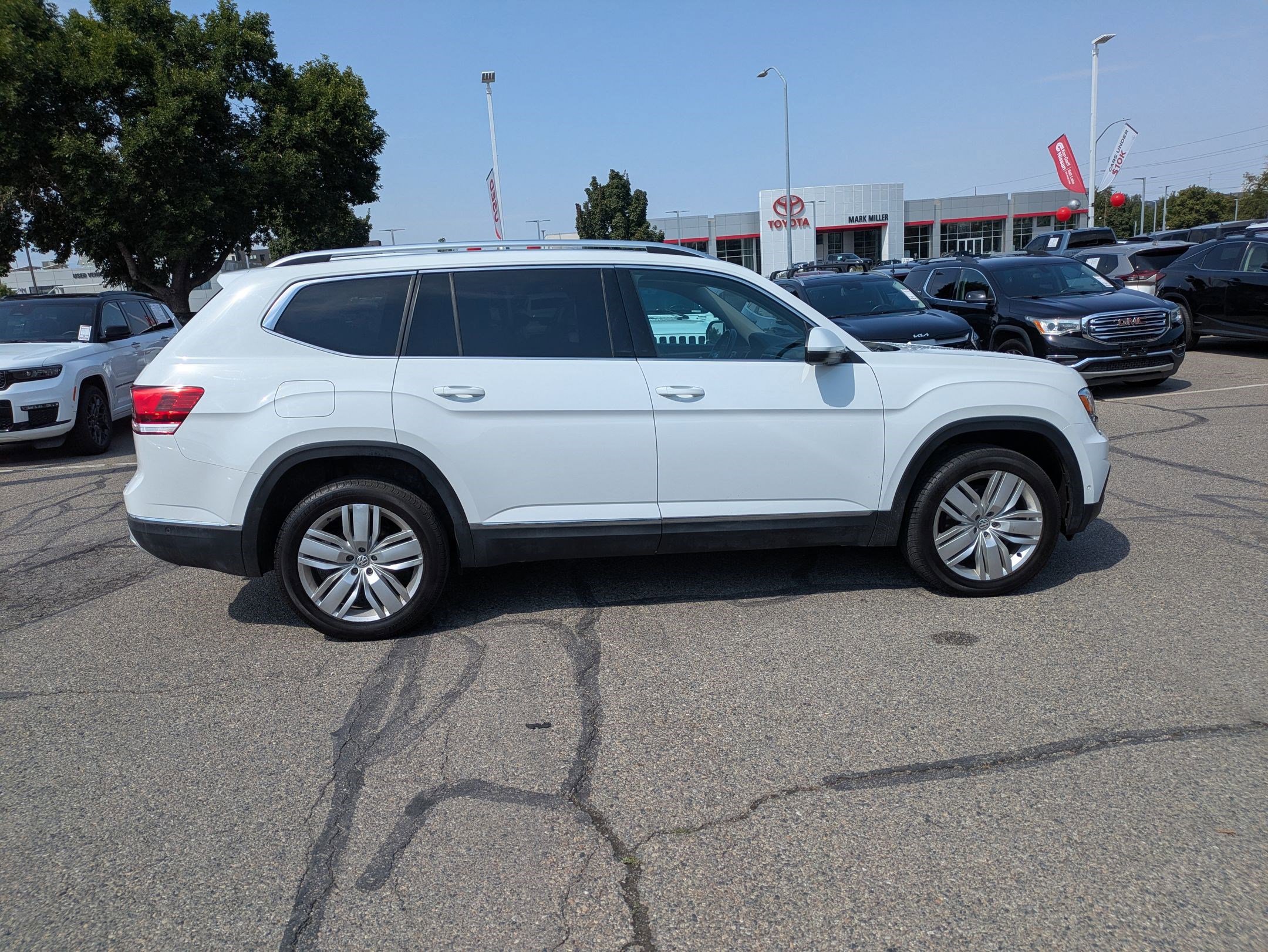 2019 Volkswagen Atlas V6 SEL Premium photo 2