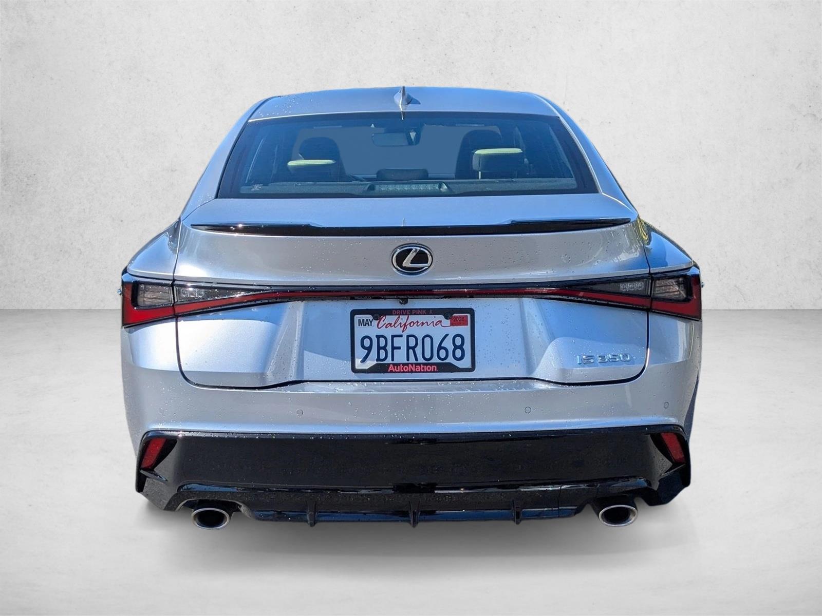 2022 Lexus IS 350 F SPORT photo 7