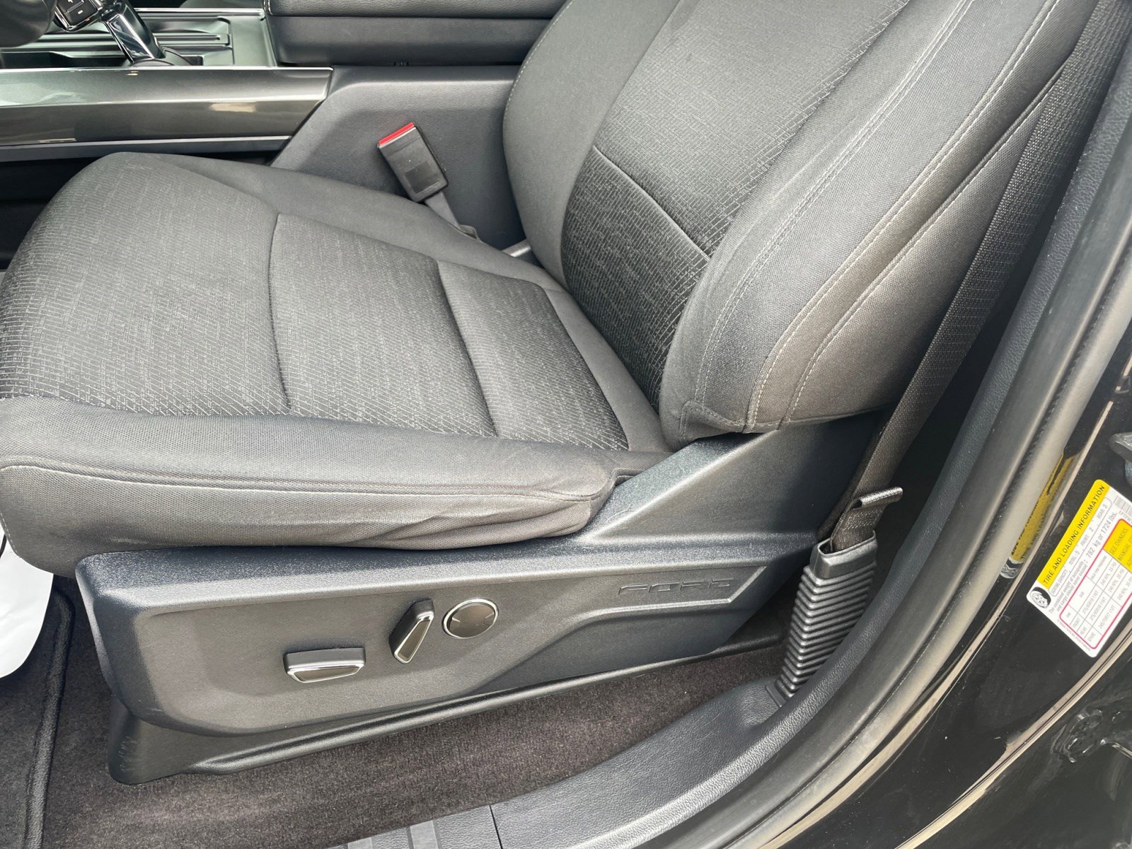 2021 Ford F-150 XLT photo 22