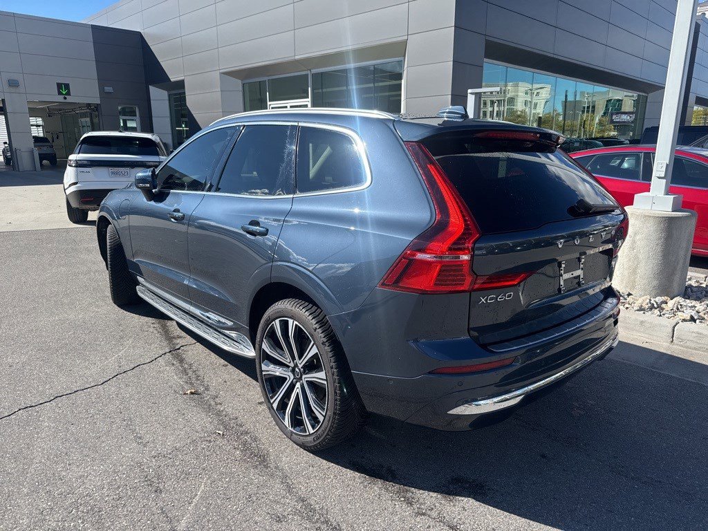 2023 Volvo XC60 Plus photo 4