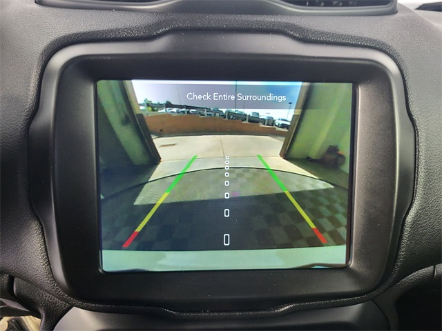 2022 Jeep Renegade Limited photo 17