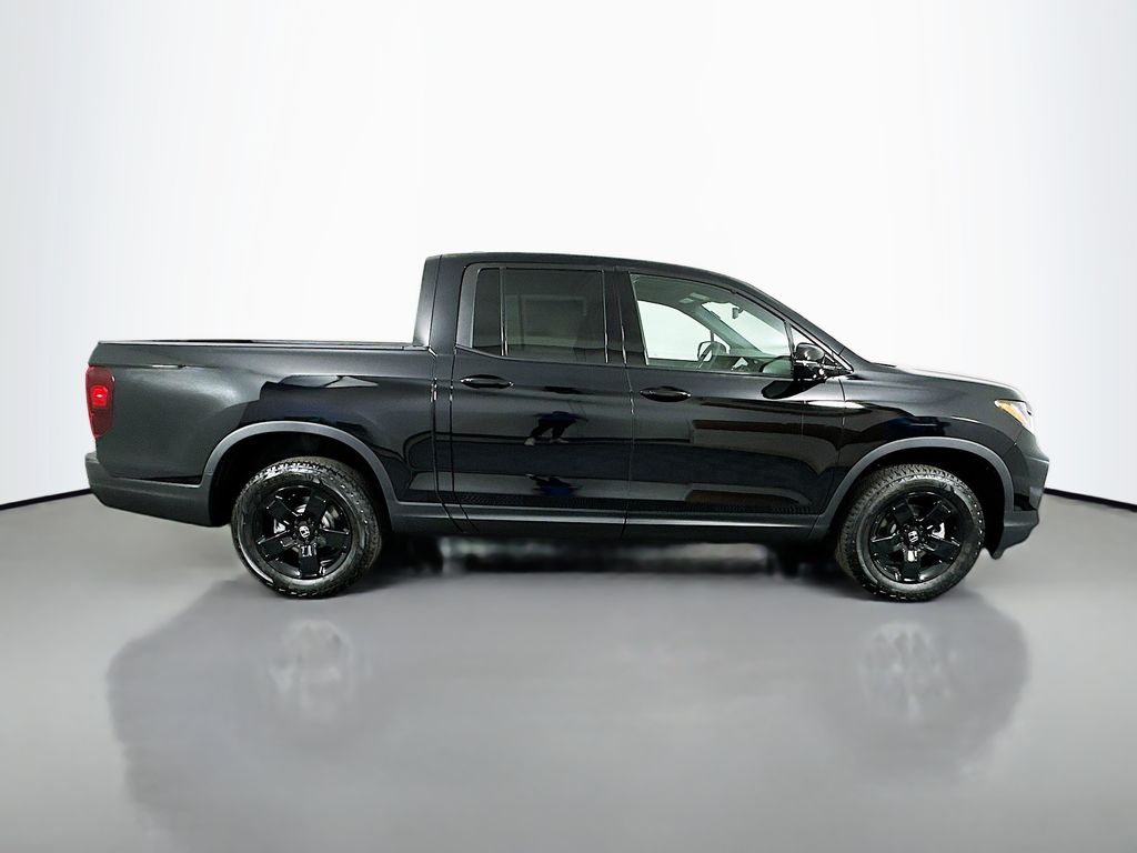 2026 Honda Ridgeline Black Edition photo 4