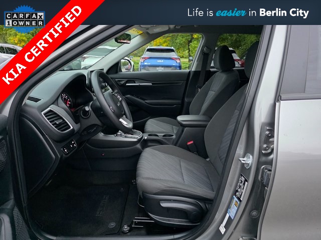 2023 Kia Seltos LX photo 10