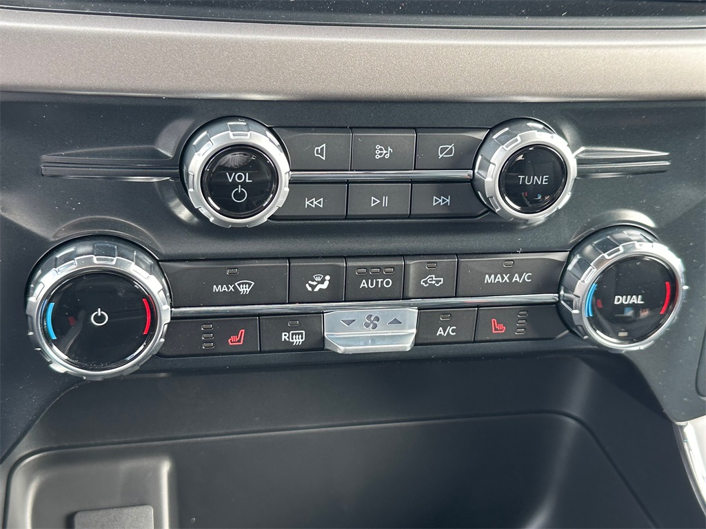 2024 Ford F-150 XLT photo 27