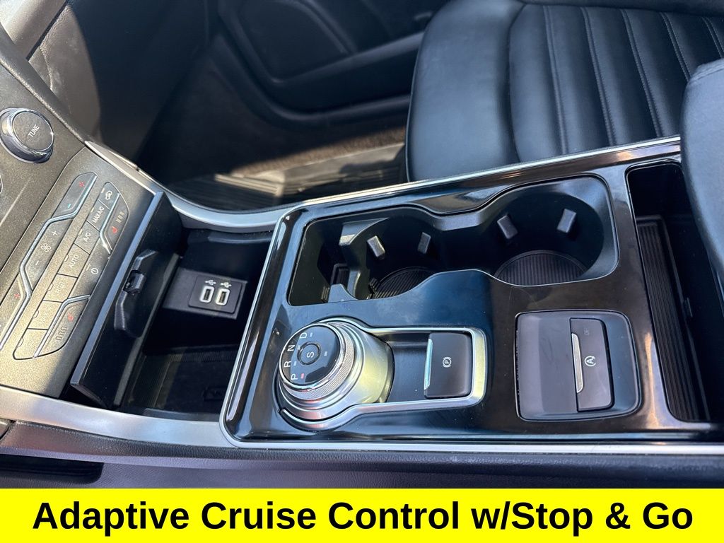 2020 Ford Edge SEL photo 20