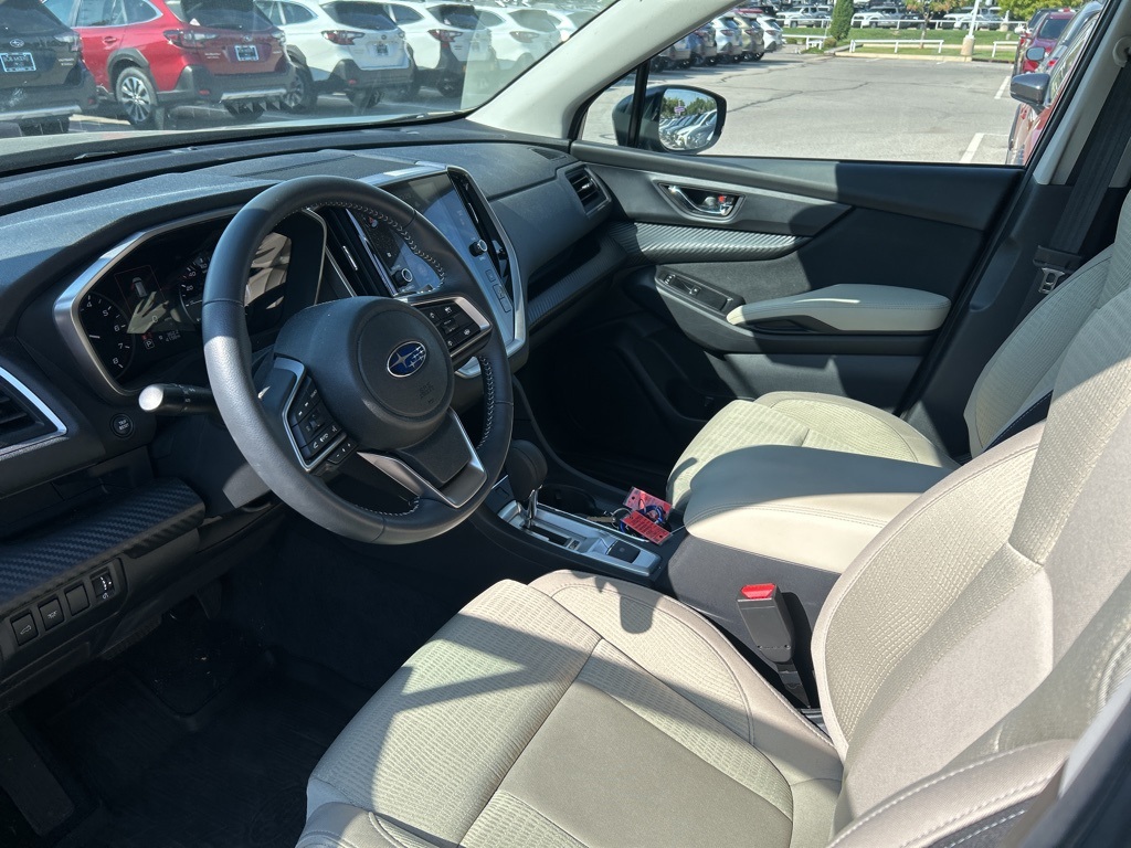 2025 Subaru Ascent Premium photo 4