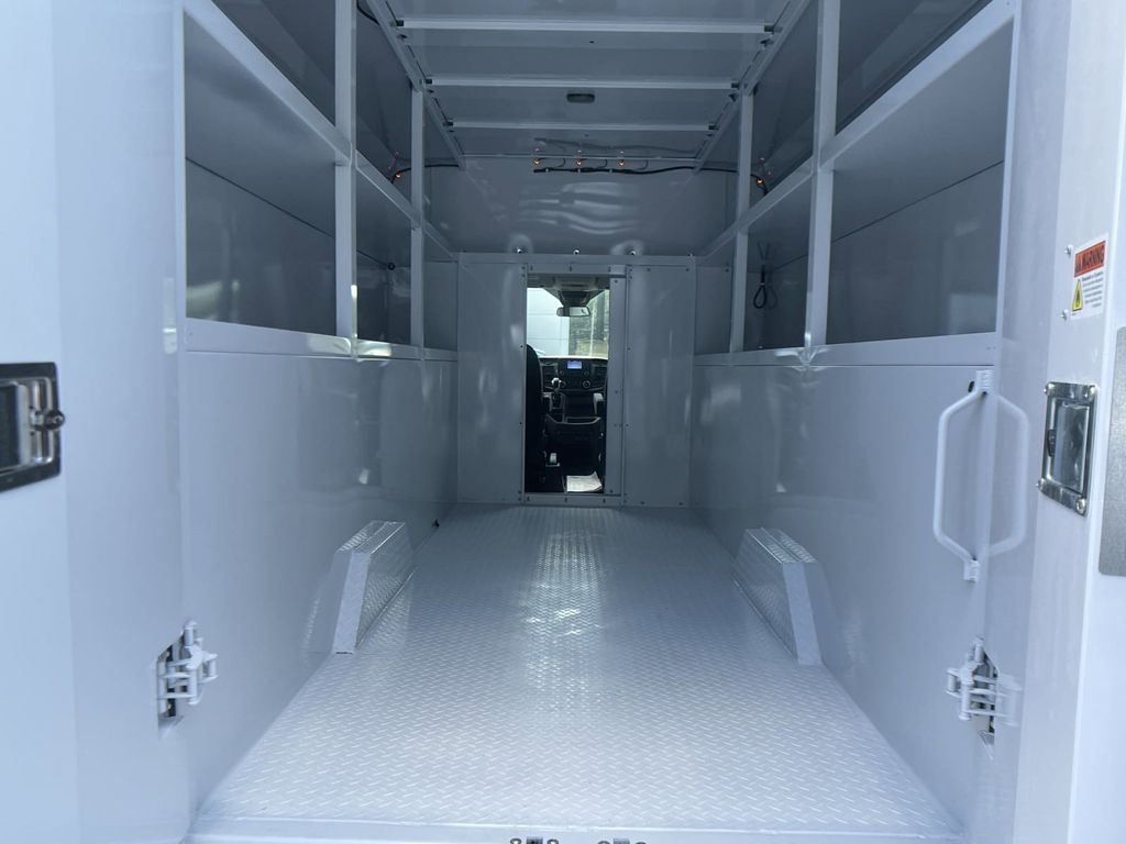 2024 Ford Transit Chassis Cutaway photo 4
