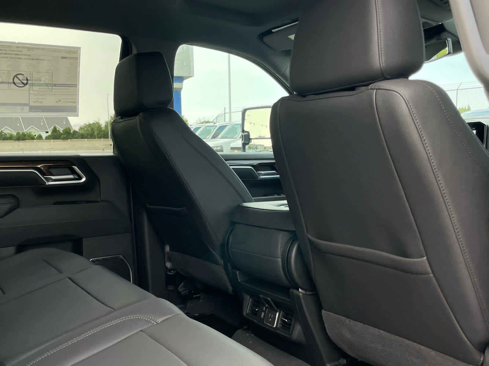 2025 Chevrolet Silverado 3500HD LT photo 38