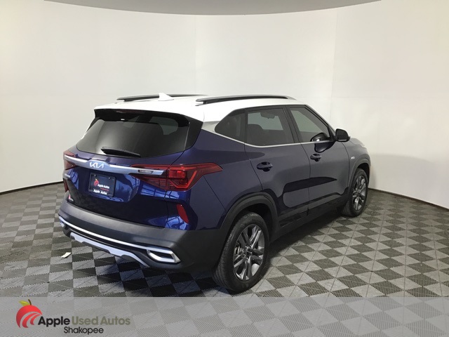 2023 Kia Seltos S photo 3