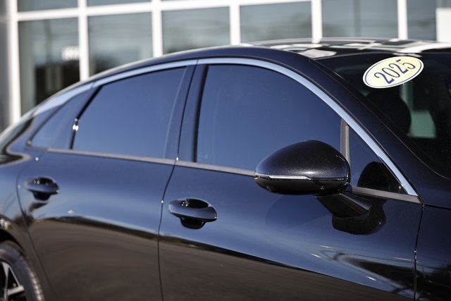 2025 Kia K5 EX photo 3
