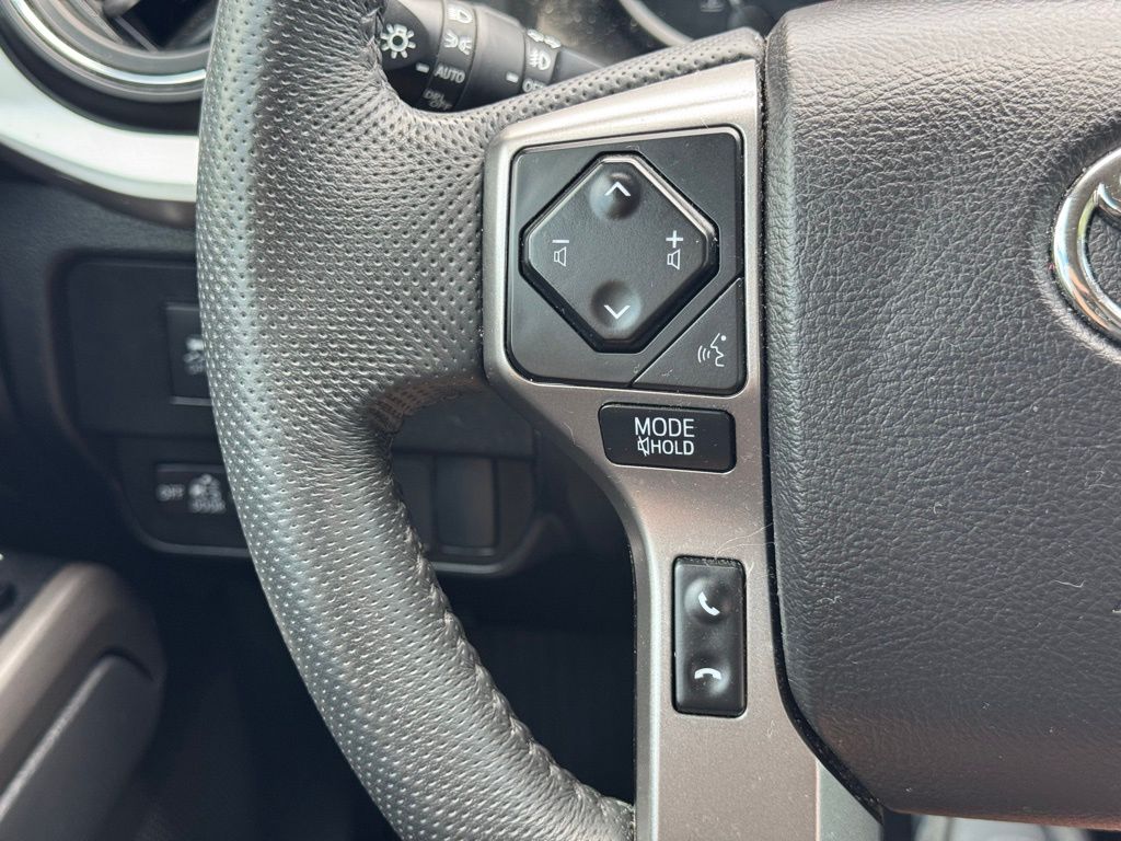 2023 Toyota Tacoma SR5 V6 photo 22