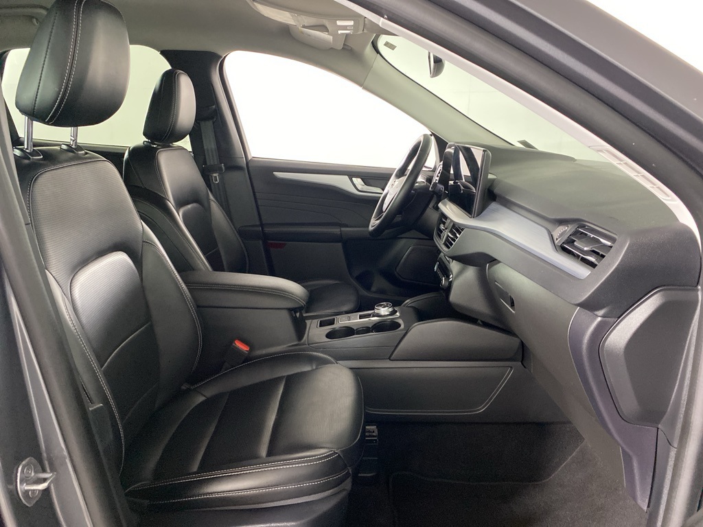 2024 Ford Escape Platinum photo 25