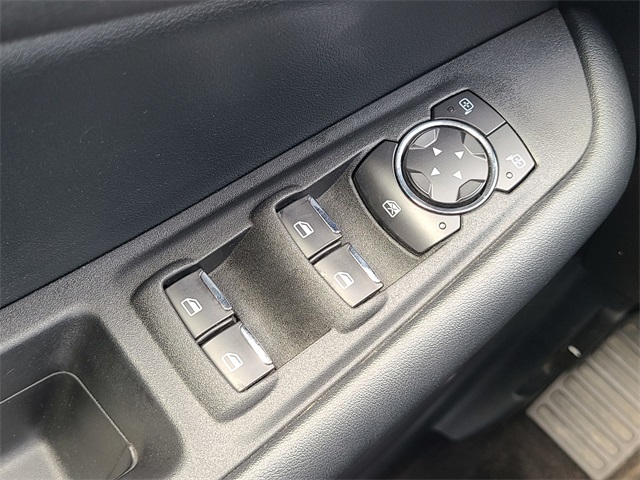2020 Ford Edge SE photo 31