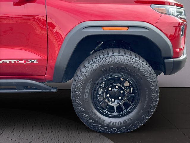 2025 Gmc Canyon AT4X photo 26
