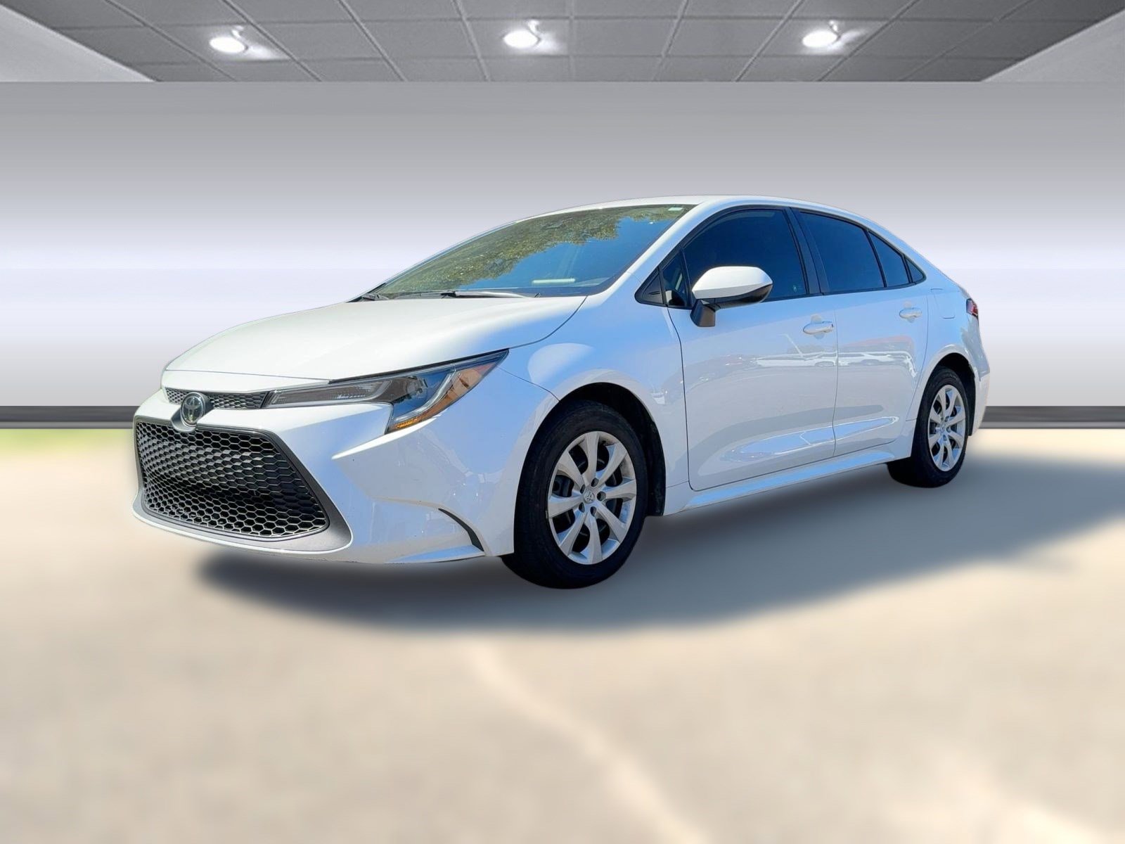 Used 2022 Toyota Corolla LE with VIN 5YFEPMAE6NP359613 for sale in Mount Pleasant, TX