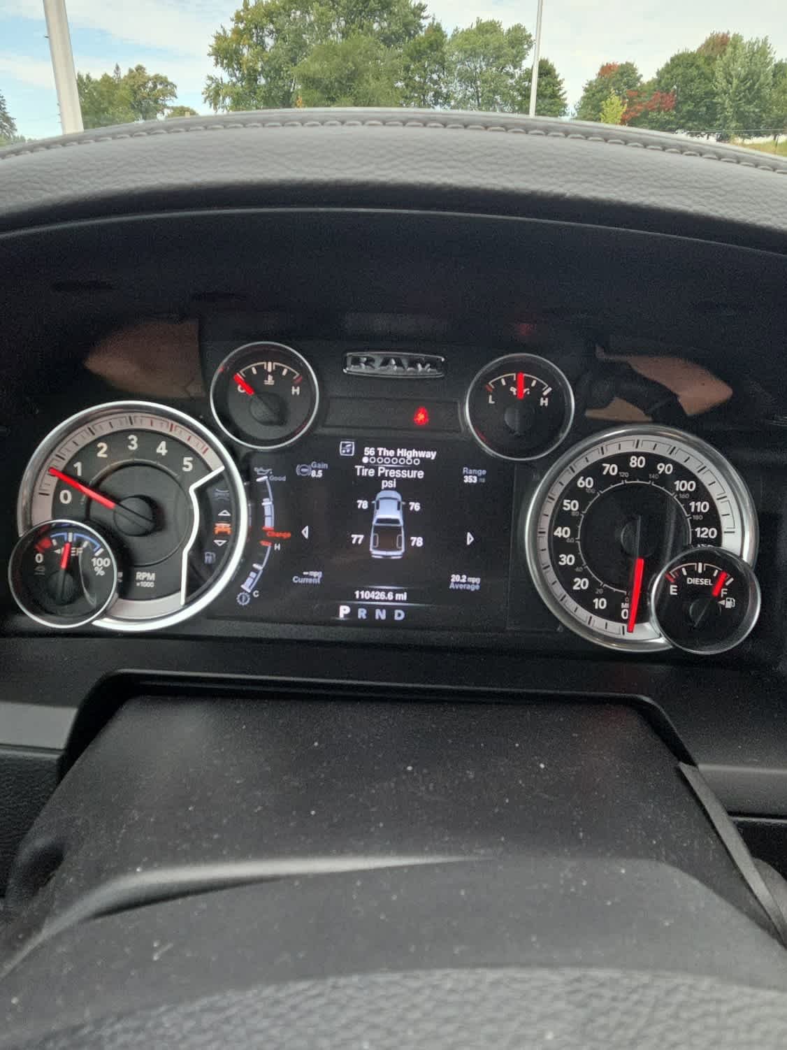 2016 Ram 3500 Laramie photo 9
